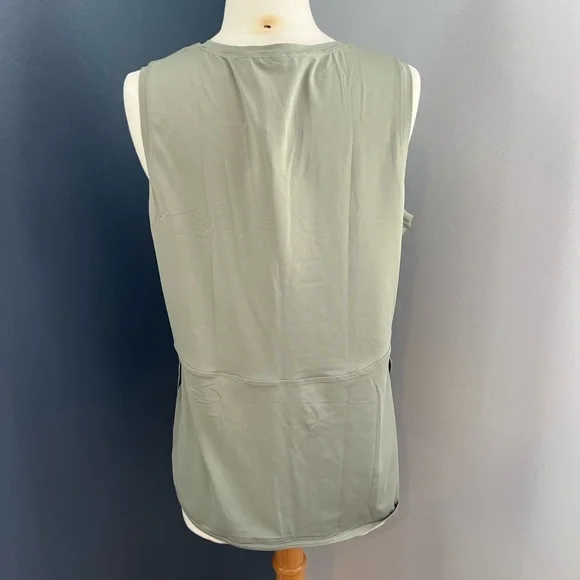 NWT Joyspels Sage Green Athletic Tank Size M - Picture 7 of 8